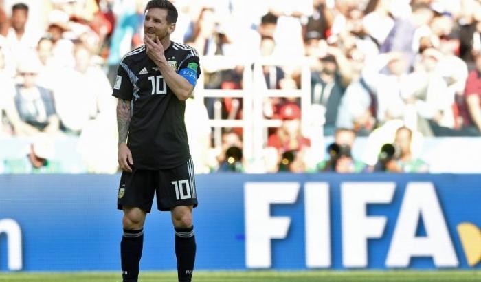 Messi sbaglia il rigore e l'Argentina delude: 1 a 1 contro l'Islanda