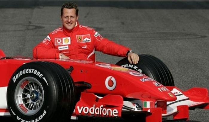 Michael Schumacher non è più costretto a letto