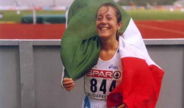 Simona Viceconte si è tolta la vita a un anno esatto da suicidio della sorella Maura