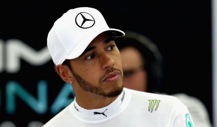 Lewis Hamilton omaggia una dottoressa di Milano