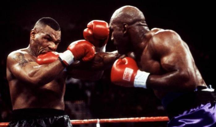 Holyfield sulla possibilità di tornare sul ring: “Il match si può fare, se Tyson vuole farlo”