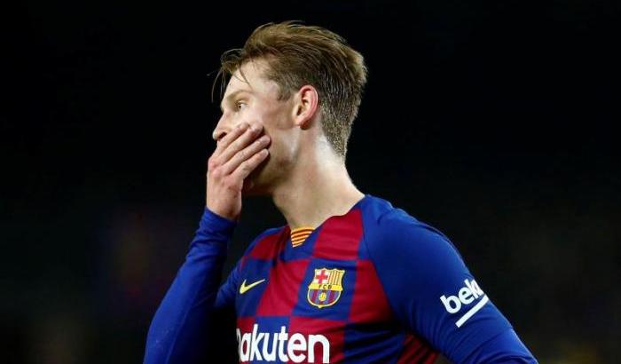 Il Barcellona perde de Jong: infortunio al polpaccio destro