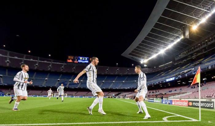 Impresa della Juventus contro il Barcellona: vince 3-0 e conquista il primo posto del girone