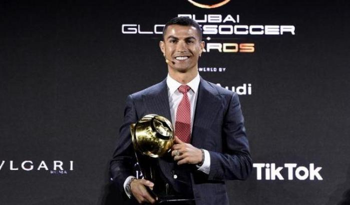 Ronaldo eletto miglior calciatore del secolo al Globe Soccer Awards