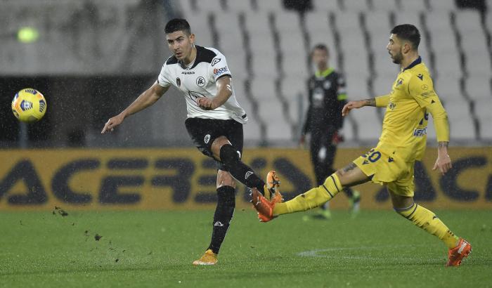 Le partite delle 15:00: Fiorentina e Lazio pareggiano. Torino e Verona vincono in trasferta