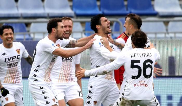Il Benevento sorpassa il Cagliari e vince 2-1