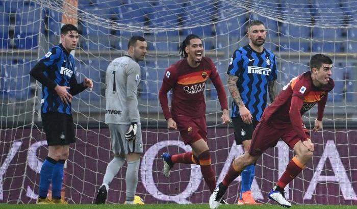 Roma-Inter 2-2: tra calcio spettacolo e colpi di scena i giallorossi pareggiano all’86’