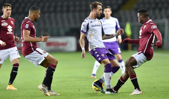 Alla Fiorentina non basta Ribery: i viola in 9 pareggiano 1-1 contro il Torino