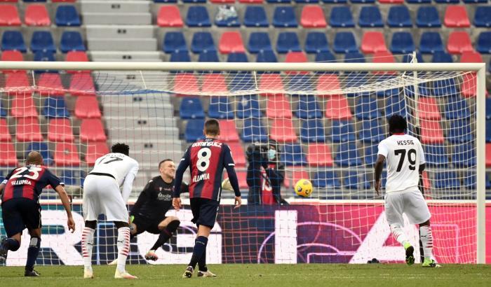 Il Milan conquista una sudatissima vittoria a Bologna: finisce 1-2