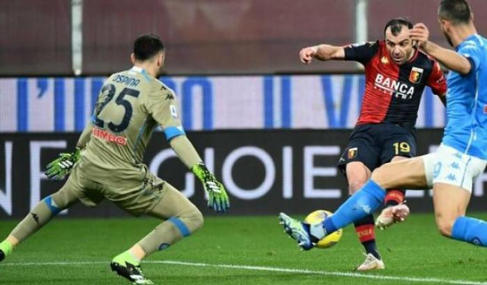 Pandev regala la vittoria al Genoa con una doppietta: battuto 2-1 il Napoli