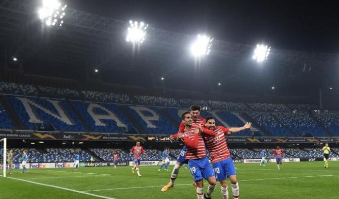 Il Napoli vince ma a passare è il Granada: non basta il 2-1 al Maradona