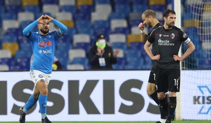 Un magico Insigne e il Napoli vola: Bologna battuto 3-1