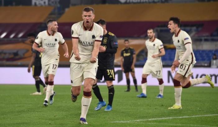 Roma-Ajax 1-1: Dzeko risponde a Brobbey e i giallorossi volano in semifinale