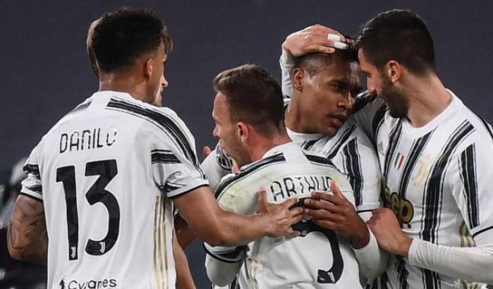 La Juventus riprende la marcia: Parma battuto 3-1 grazie ad Alex Sandro e De Ligt