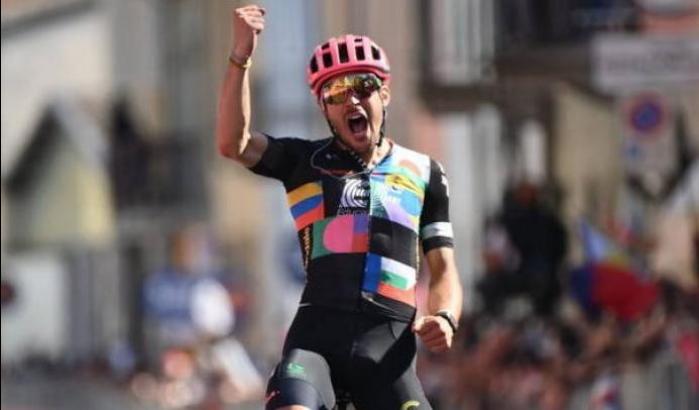 Bettiol conquista la 18° tappa del Giro d’Italia 2021, Bernal ancora maglia rosa