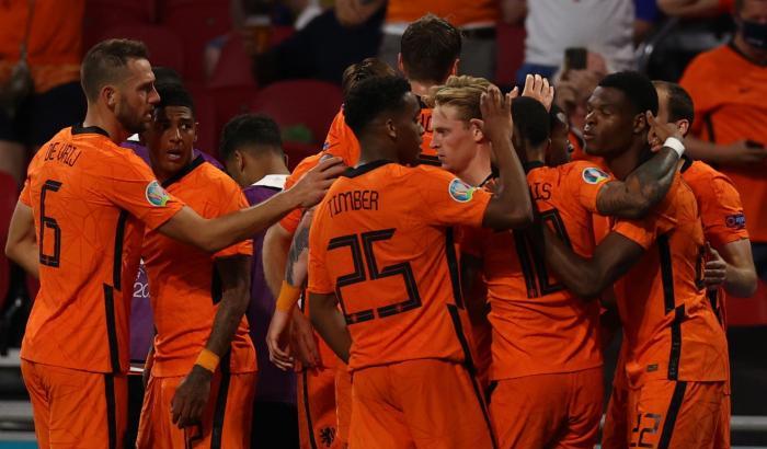 Olanda-Ucraina 3-2: gli Orange rischiano nel finale, ma trovano una vittoria fondamentale per il girone