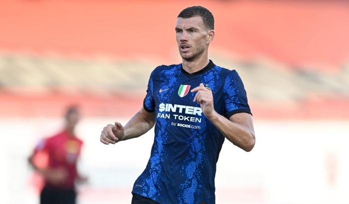 Inter, esordio con gol per il neo acquisto Dzeko nell'amichevole contro la Dinamo Kiev