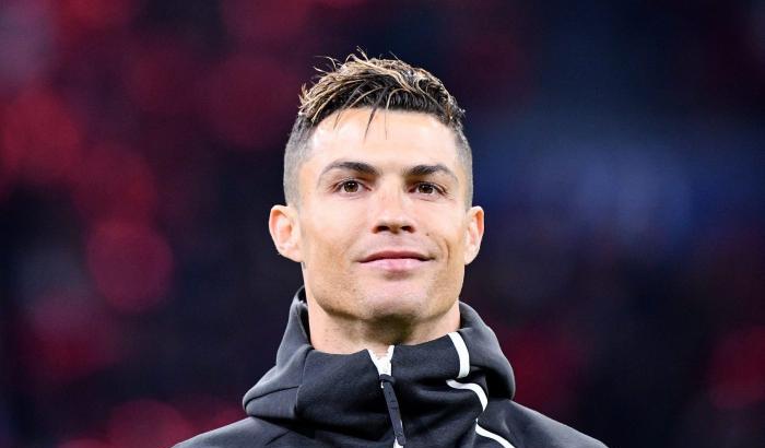 Ronaldo è ufficialmente un calciatore dello United: alla Juventus andranno 28 milioni di euro