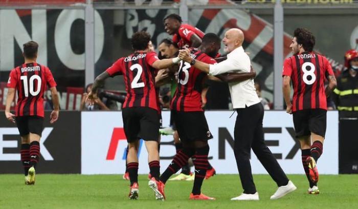 Leao e Ibrahimovic fanno volare un Milan aggressivo e cinico che in casa annulla la Lazio di Sarri