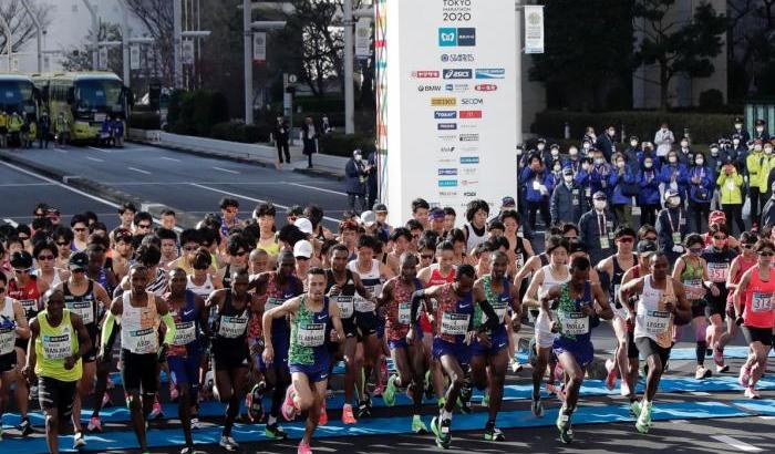 A Tokyo ancora troppo alta l'emergenza Covid: rinviata la maratona di ottobre