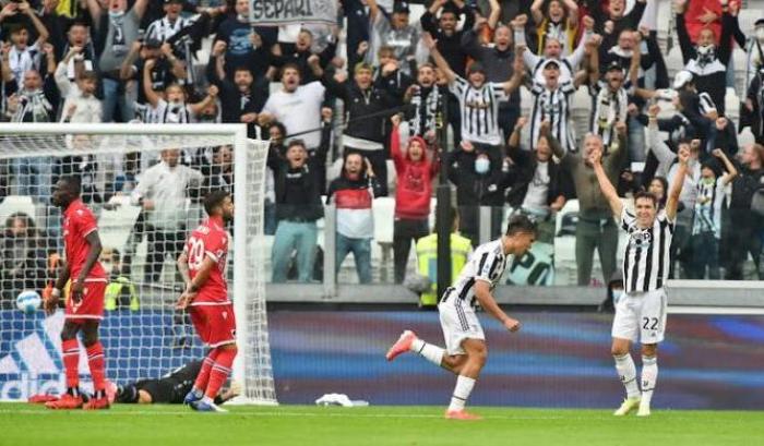 La Juventus vince e soffre in casa contro la Samp: 3-2, apre le danze Dybala che poi esce tra le lacrime