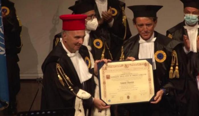 Roberto Mancini riceve la laurea honoris causa in Scienze dello Sport