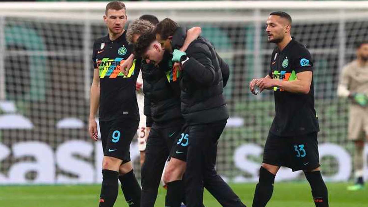 Inter, Bastoni va ko: "Trauma distorsivo alla caviglia", a rischio la Champions