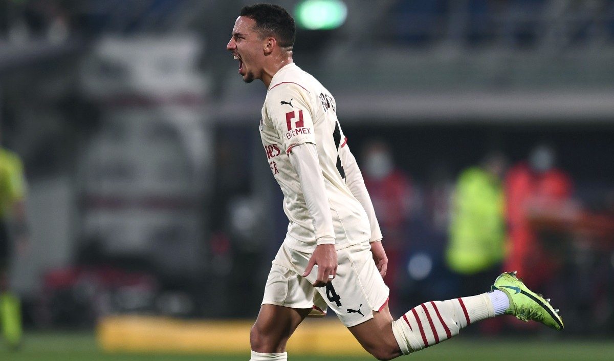 Il Milan risponde al Napoli e mantiene la vetta: decide Bennacer con un gol capolavoro